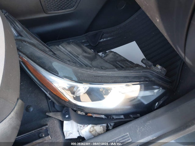 Chevrolet EQUINOX LS 2018 2GNAXHEVXJ6125574 Image 19