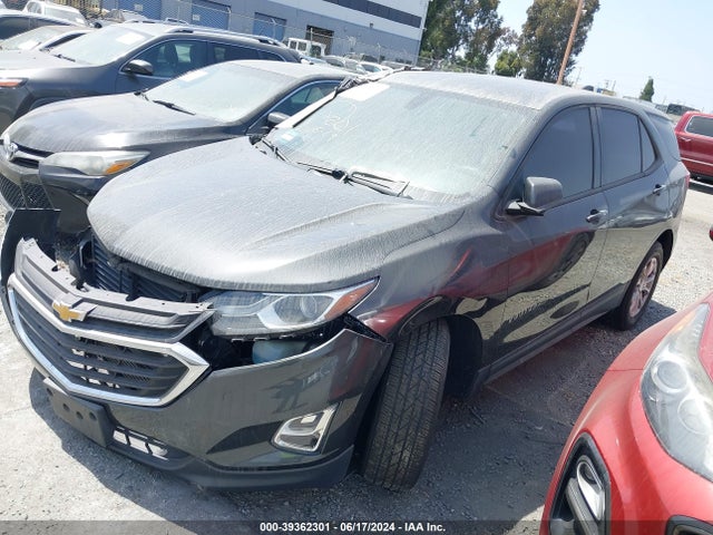 Chevrolet EQUINOX LS 2018 2GNAXHEVXJ6125574 Image 2