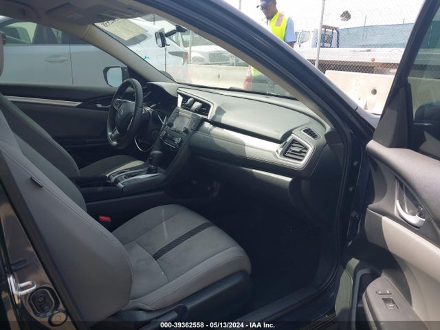 Honda Civic Lx 2018 2HGFC2F53JH609677 Image 5