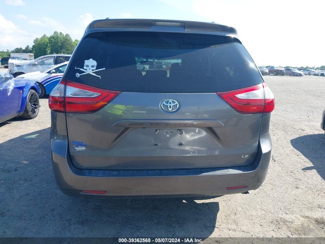 Toyota Sienna Le 8 Passenger 2017 5TDKZ3DC2HS798174 Image 16