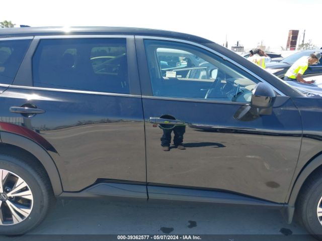 JN8BT3BA4PW436532 Nissan Rogue Sv Fwd