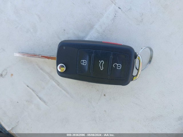 3VWD67AJ4GM205230 Volkswagen Jetta 1.4t Se