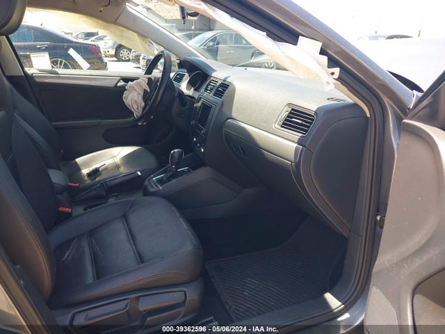 3VWD67AJ4GM205230 Volkswagen Jetta 1.4t Se