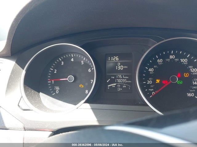 3VWD67AJ4GM205230 Volkswagen Jetta 1.4t Se