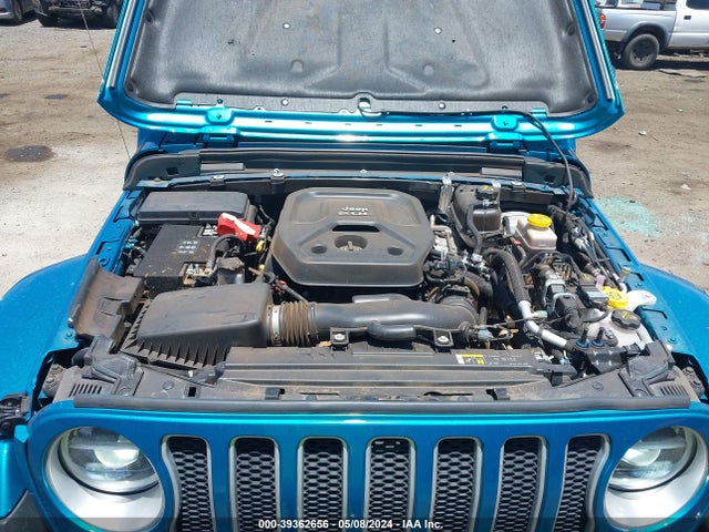 1C4HJXEN8LW119123 Jeep Wrangler Unlimited Sahara 4x4