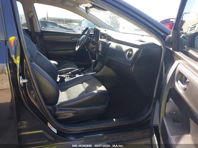 Toyota COROLLA SE 2018 5YFBURHE4JP808537 Image 5