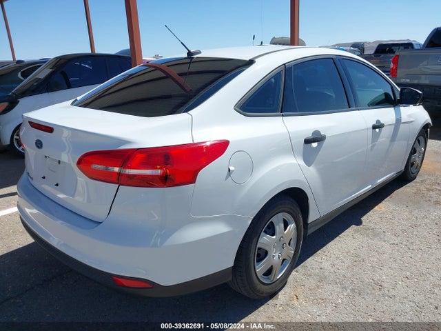 Ford FOCUS S 2017 1FADP3E2XHL290353 Image 4