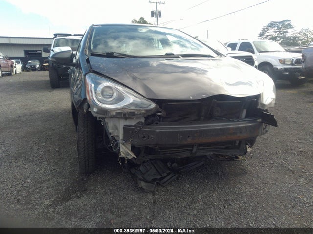 Toyota Prius C Four 2015 JTDKDTB32F1088266 Image 6