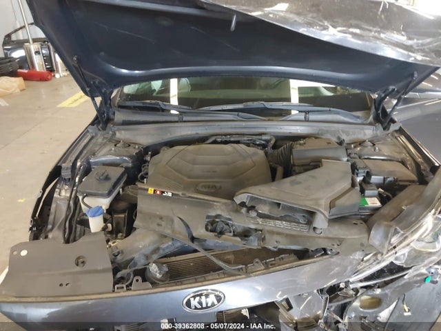 KIA Cadenza Limited 2017 KNALC4J11H5093111 Image 10
