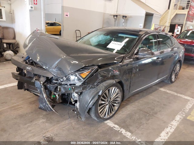 KIA Cadenza Limited 2017 KNALC4J11H5093111 Image 2