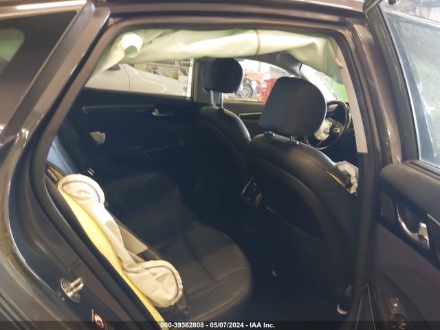 KIA Cadenza Limited 2017 KNALC4J11H5093111 Image 8