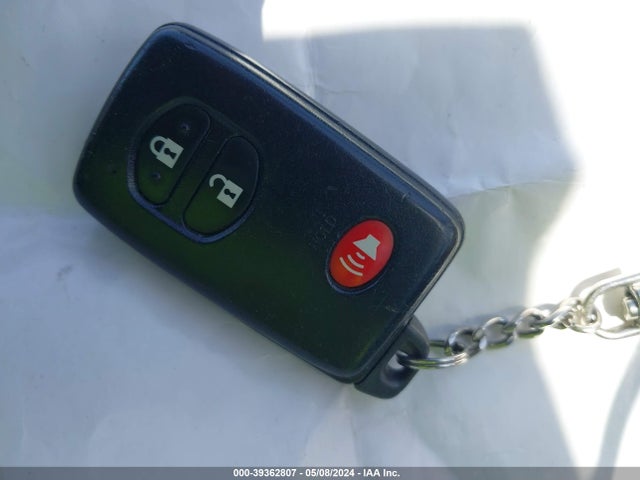 Toyota Prius Three 2015 JTDKN3DU0F0445100 Image 11