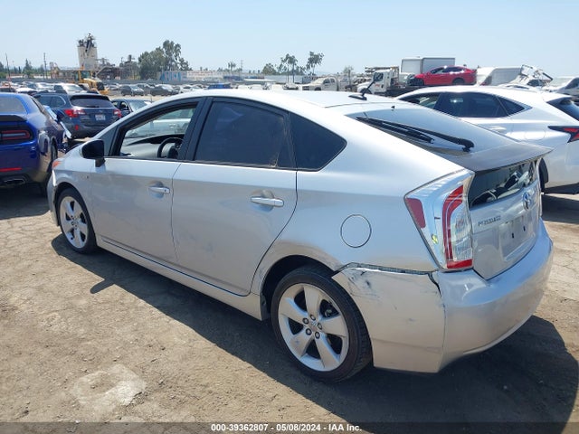 Toyota Prius Three 2015 JTDKN3DU0F0445100 Image 3