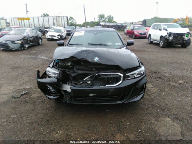 3MW89FF08P8D27066 BMW 330i Xdrive