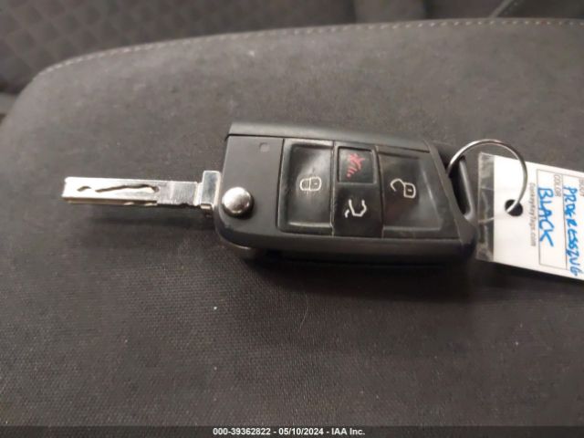 3VV0B7AX1KM135049 Volkswagen Tiguan 2.0t S