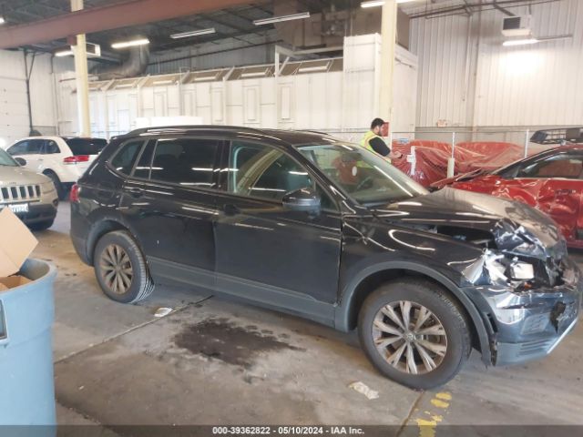 3VV0B7AX1KM135049 Volkswagen Tiguan 2.0t S