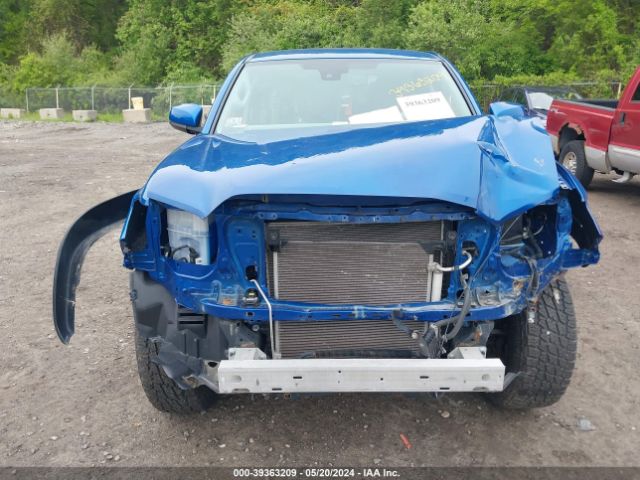 3TMCZ5AN8JM174049 Toyota Tacoma Sr5 V6