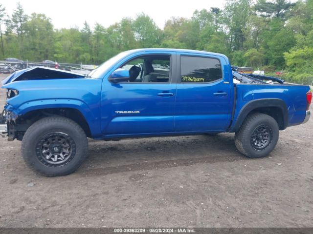 3TMCZ5AN8JM174049 Toyota Tacoma Sr5 V6