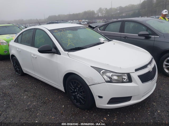 Chevrolet Cruze Ls Auto 2014 1G1PA5SG4E7185079 главное изображение