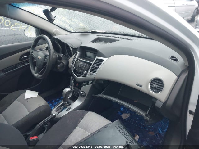 Chevrolet Cruze Ls Auto 2014 1G1PA5SG4E7185079 Image 5