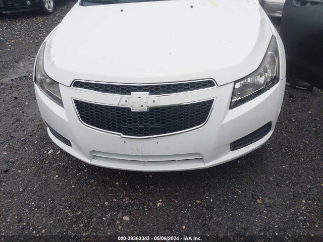 Chevrolet Cruze Ls Auto 2014 1G1PA5SG4E7185079 Image 6