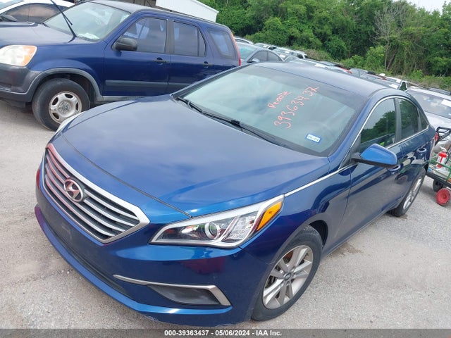 Hyundai SONATA SE 2016 5NPE24AF6GH388178 Image 2