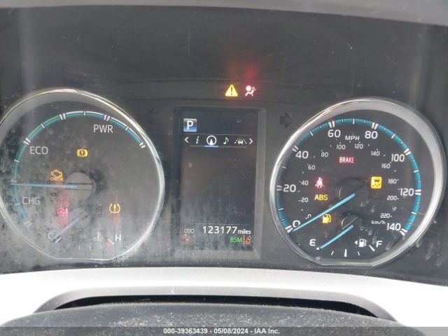 JTMRJREV8JD214628 Toyota Rav4 Hybrid Xle