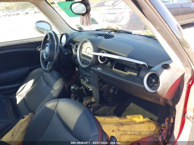 2014 MINI CLUBMAN WMWZF3C55ET493143 Photo 4