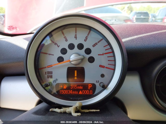 2008 MINI COOPER CLUBMAN WMWML33518TN66774 Photo 6