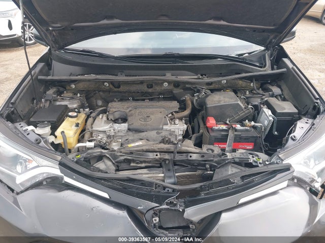 Toyota RAV4 LE 2018 JTMZFREV8JJ200862 Image 10