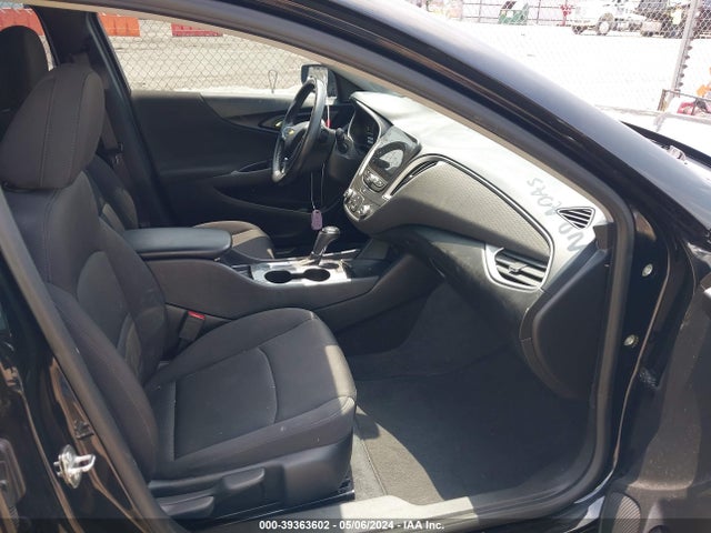 Chevrolet MALIBU RS 2019 1G1ZG5ST2KF225066 Image 5