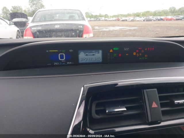 JTDL9MFU4M3025069 Toyota Prius Le Awd-e