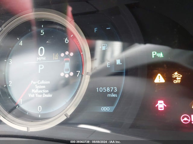 Lexus IS 300 2019 JTHBA1D21K5088245 Image 15
