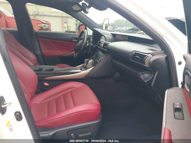 JTHBA1D21K5088245 Lexus IS 300