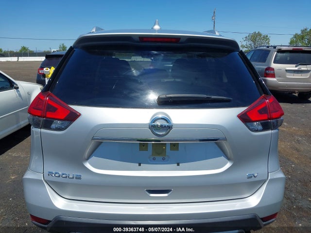 Nissan ROGUE SV 2017 JN8AT2MT4HW153120 Image 17