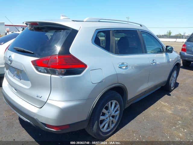 Nissan ROGUE SV 2017 JN8AT2MT4HW153120 Image 4
