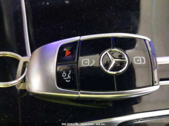 WDDZF4KBXHA031098 Mercedes-Benz E 300 4matic