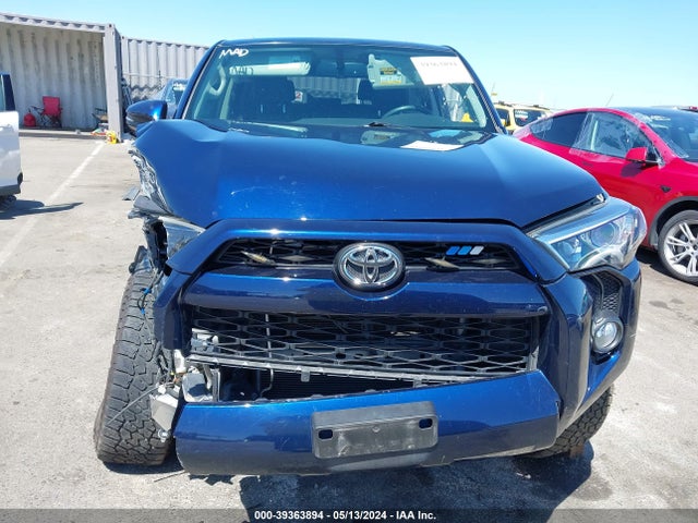 Toyota 4runner Sr5 Premium 2018 JTEBU5JR1J5531246 Image 13