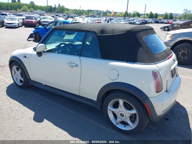 2006 MINI COOPER S WMWRH33536TF86273 Photo 2