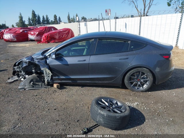 Tesla Model 3 Long Range Dual Motor All-wheel Drive 2022 5YJ3E1EB8NF255101 Image 14