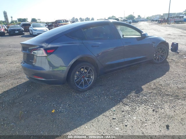 Tesla Model 3 Long Range Dual Motor All-wheel Drive 2022 5YJ3E1EB8NF255101 Image 4