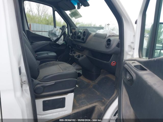 WDRPF1CD4KP062495 Freightliner Sprinter 2500 High Roof V6