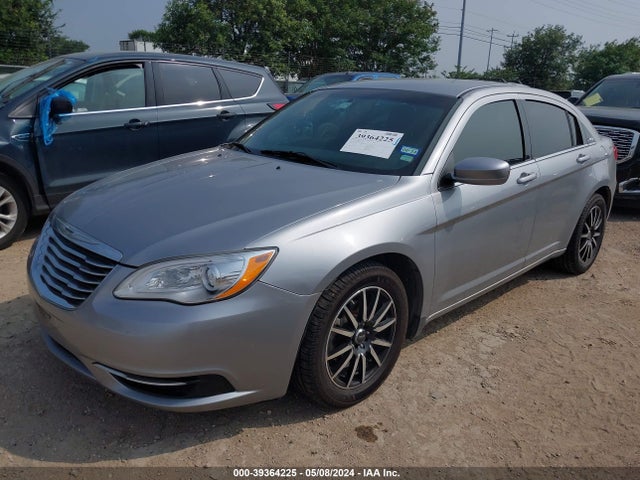 1C3CCBAB4EN123718 Chrysler 200 LX
