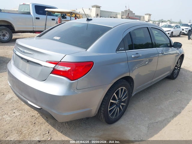1C3CCBAB4EN123718 Chrysler 200 LX