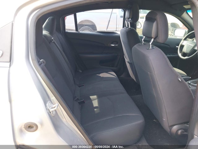 1C3CCBAB4EN123718 Chrysler 200 LX