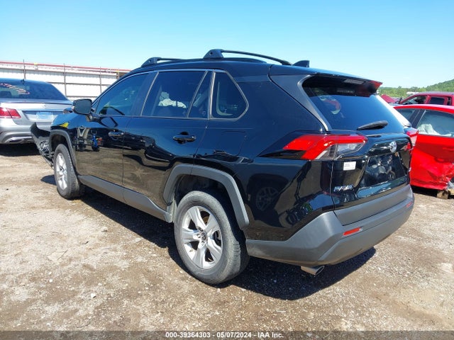 Toyota Rav4 Xle 2019 JTMW1RFV1KD016265 Image 3