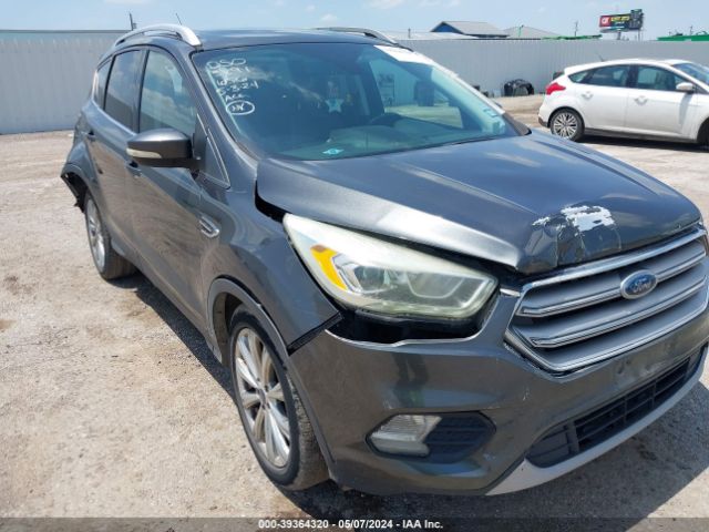1FMCU0JD1HUC77968 Ford Escape Titanium
