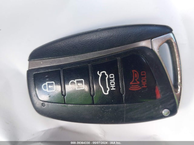 Hyundai Genesis 5.0 2015 KMHGN4JF8FU021959 Image 11