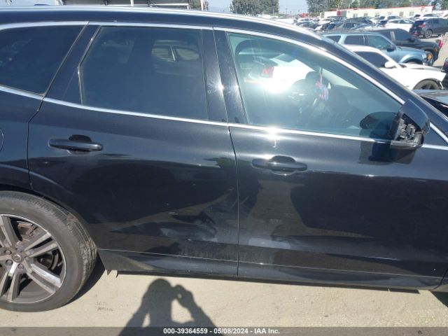 YV4A22RK4K1352698 Volvo Xc60 T6 Momentum