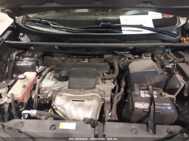 Toyota RAV4 LE 2015 JTMBFREV0FD160848 Image 10
